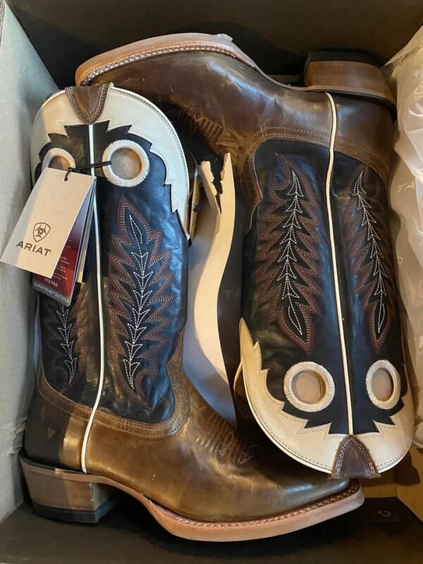 Wholesale cowboy boots pallet